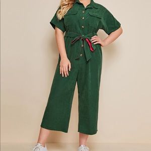 PLUS SIZE JUMPSUIT WITH ACCENT BELT
